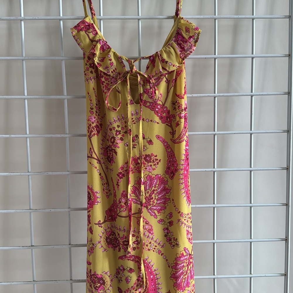 Paisley Print Knot Front Sleeveless Yellow and Pink Maxi Dress Size 4 - Picture 4 of 5